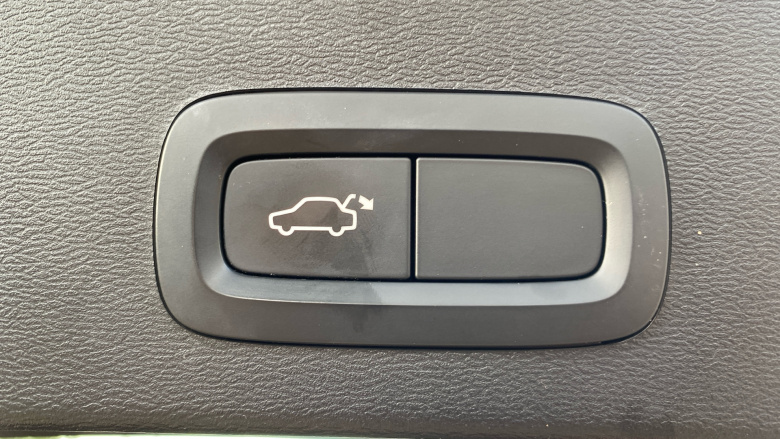 Volvo Xc40 1.5 T5 Recharge PHEV Inscription Pro 5dr Auto Estate